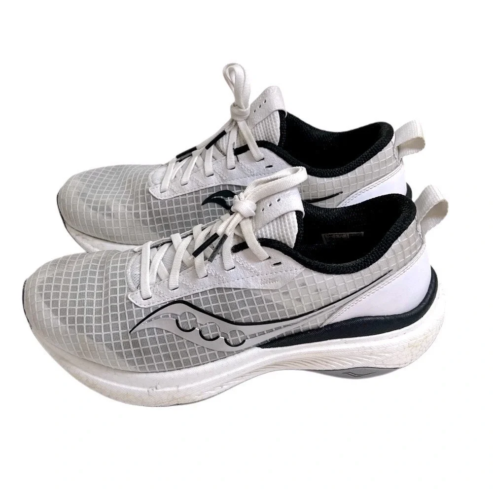 Saucony Endorphin Shift Womens White Black Silver Grid Running Shoes 10